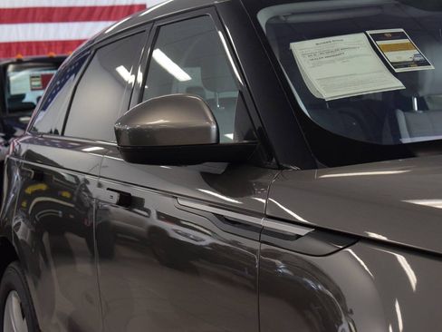 Used 2018 Land Rover Range Rover Velar S AWD/4WD image 18