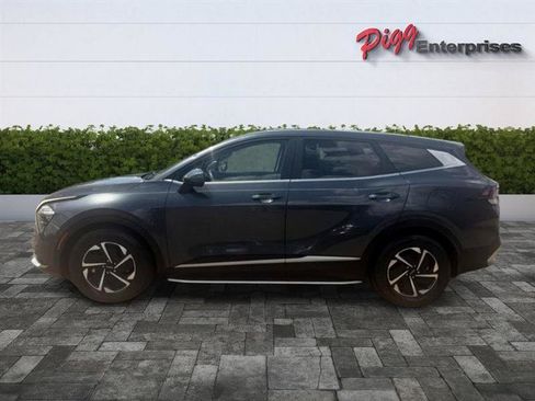 Used 2023 Kia Sportage LX FWD image 4