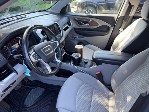 Used 2020 GMC Terrain SLE w/ Driver Convenience Package image 13