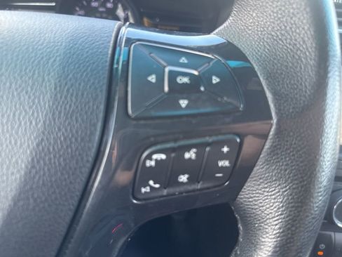 Used 2016 Ford Explorer XLT w/ Equipment Group 202A image 40