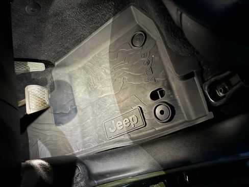 Used 2021 Jeep Wrangler Unlimited Sport AWD/4WD image 68