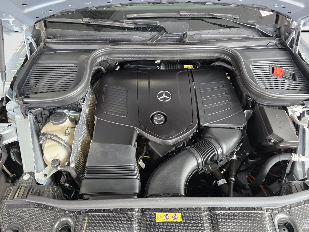 Used 2025 Mercedes-Benz GLE 350 4MATIC image 12