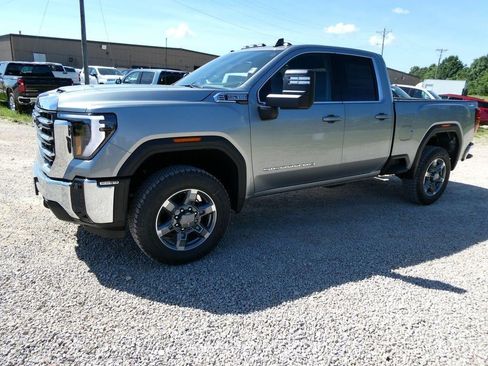 New 2026 GMC Sierra 2500 SLE w/ SLE Value Package; AWD/4WD image 9