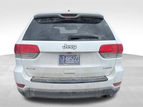 Used 2019 Jeep Grand Cherokee Laredo AWD/4WD image 13