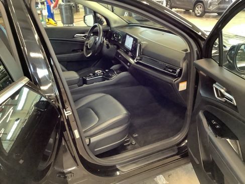 Certified 2023 Kia Sportage EX w/ EX Premium Package AWD/4WD image 20