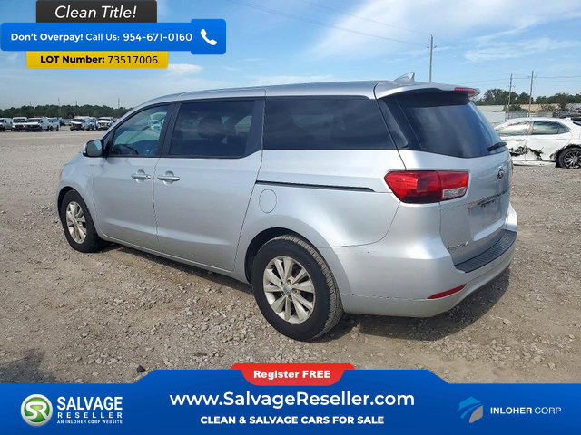 Used 2017 Kia Sedona LX FWD image 3