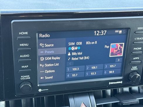 Used 2021 Toyota RAV4 LE image 17