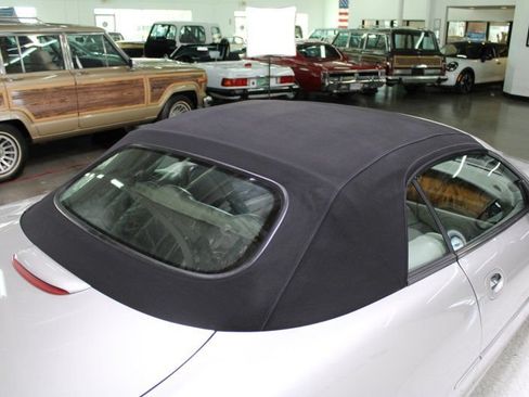 Used 1999 Jaguar XK8 Convertible RWD image 18