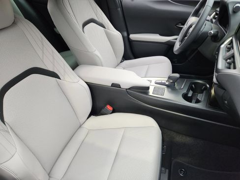 New 2026 Lexus UX 300h FWD image 6
