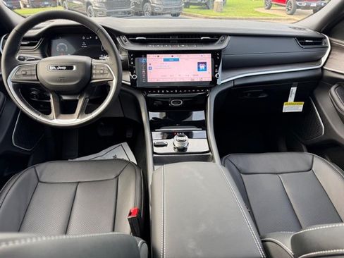 New 2026 Jeep Grand Cherokee L Limited AWD/4WD image 13