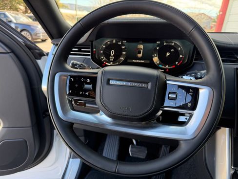 New 2026 Land Rover Range Rover Long Wheelbase SE image 10