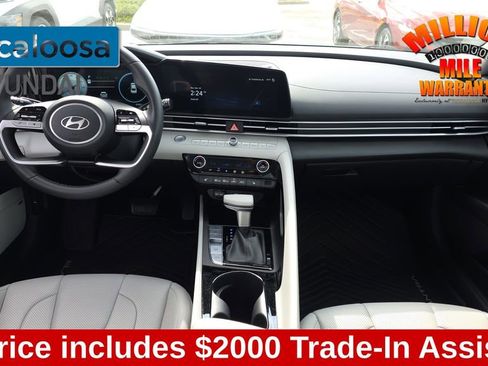 Used 2024 Hyundai Elantra Limited image 26