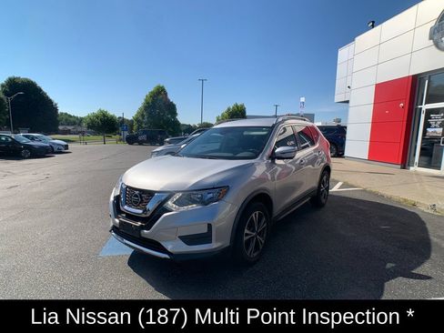 Used 2019 Nissan Rogue SV w/ Premium Package AWD/4WD image 8