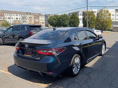 Used 2021 Toyota Camry SE Hybrid FWD image 12