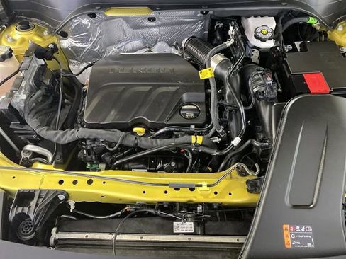 Certified 2025 Chevrolet Trax RS w/ Driver Confidence Package image 33