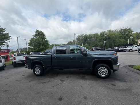 Used 2020 Chevrolet Silverado 2500 LT w/ Fleet Comfort Package AWD/4WD image 5
