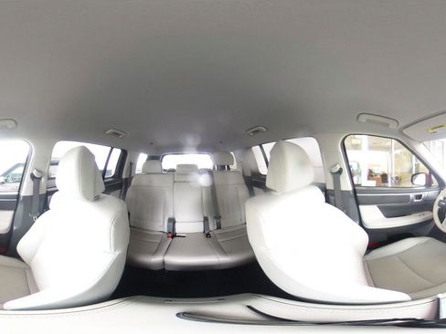 Used 2025 Hyundai Santa Fe SEL image 45