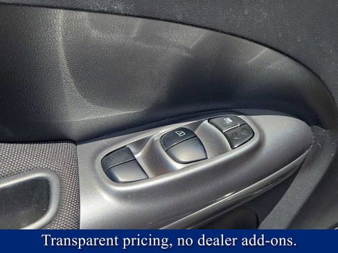 Used 2015 Nissan Juke SV w/ Technology Package FWD image 23