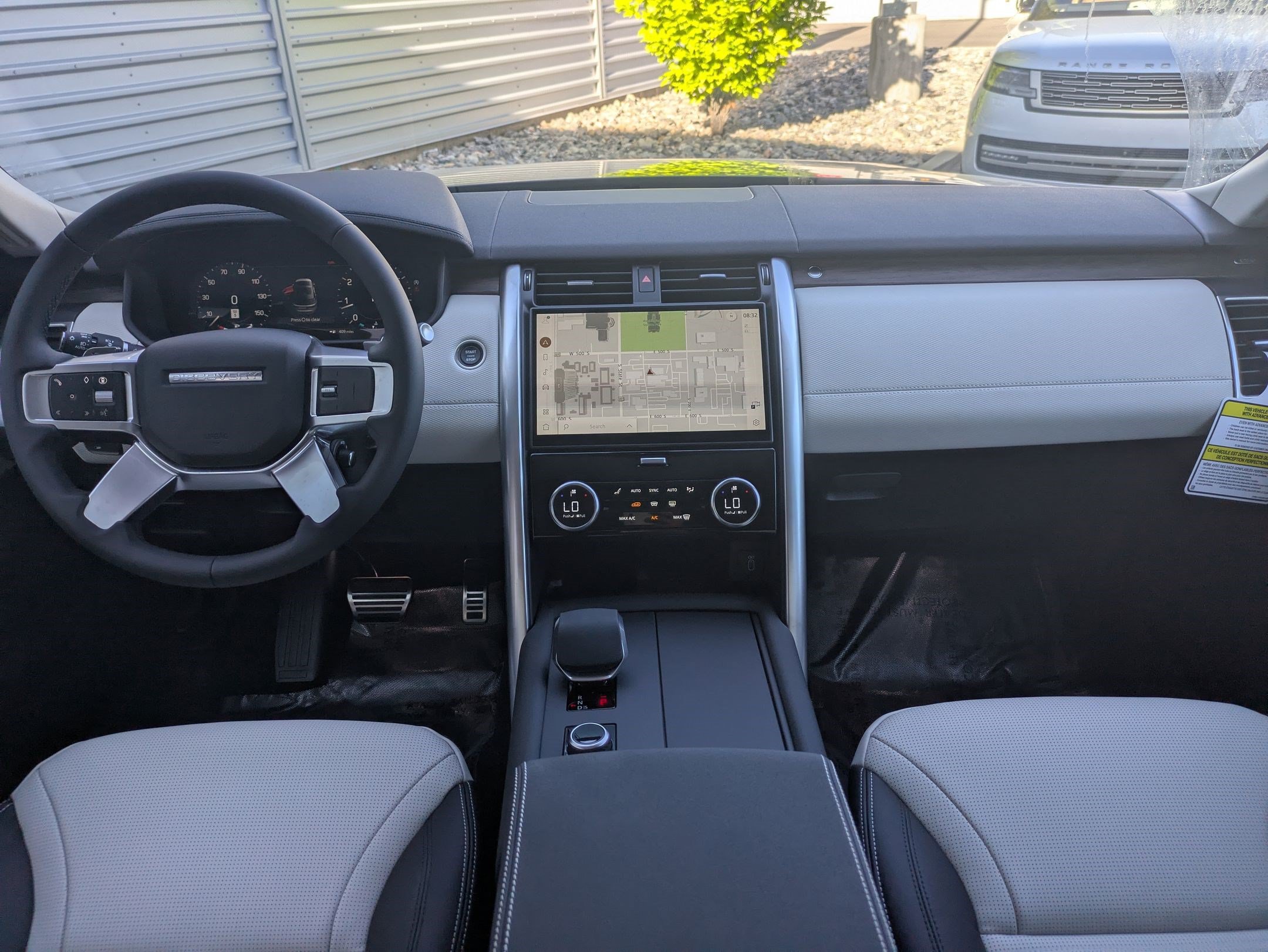 New 2026 Land Rover Discovery Dynamic SE AWD/4WD image 25