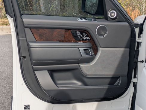 Used 2022 Land Rover Range Rover P525 Westminster Edition image 20