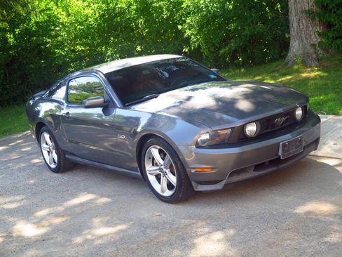 Used 2011 Ford Mustang GT Premium RWD image 24