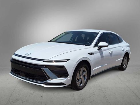New 2026 Hyundai Sonata SE FWD image 4