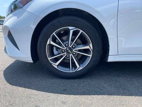 Used 2023 Kia Forte LXS FWD image 30