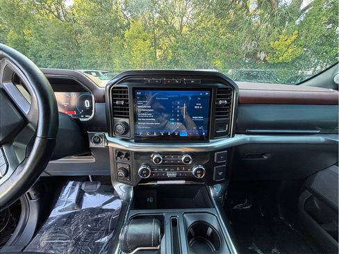 Used 2021 Ford F150 Lariat w/ Equipment Group 502A High image 11