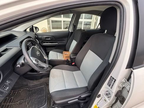 Used 2015 Toyota Prius C Two FWD image 4
