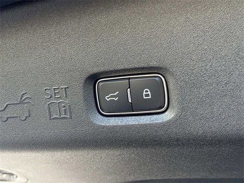 New 2025 Lincoln Navigator L Reserve image 13