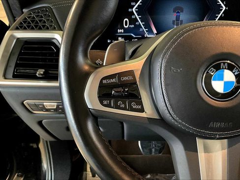 Used 2023 BMW X7 xDrive40i w/ M Sport Package image 18