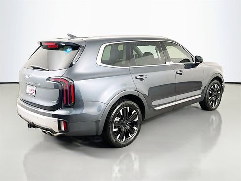 Certified 2024 Kia Telluride SX w/ Towing Package image 20