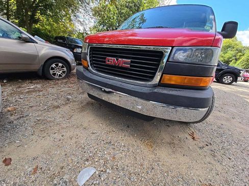 Used 2011 GMC Savana 3500 image 6