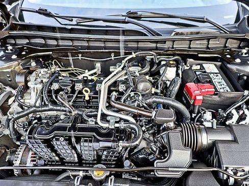 Used 2025 Nissan Altima 2.5 SV image 27