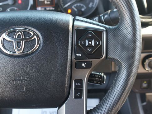 Used 2021 Toyota Tacoma TRD Sport w/ Technology Package AWD/4WD image 15