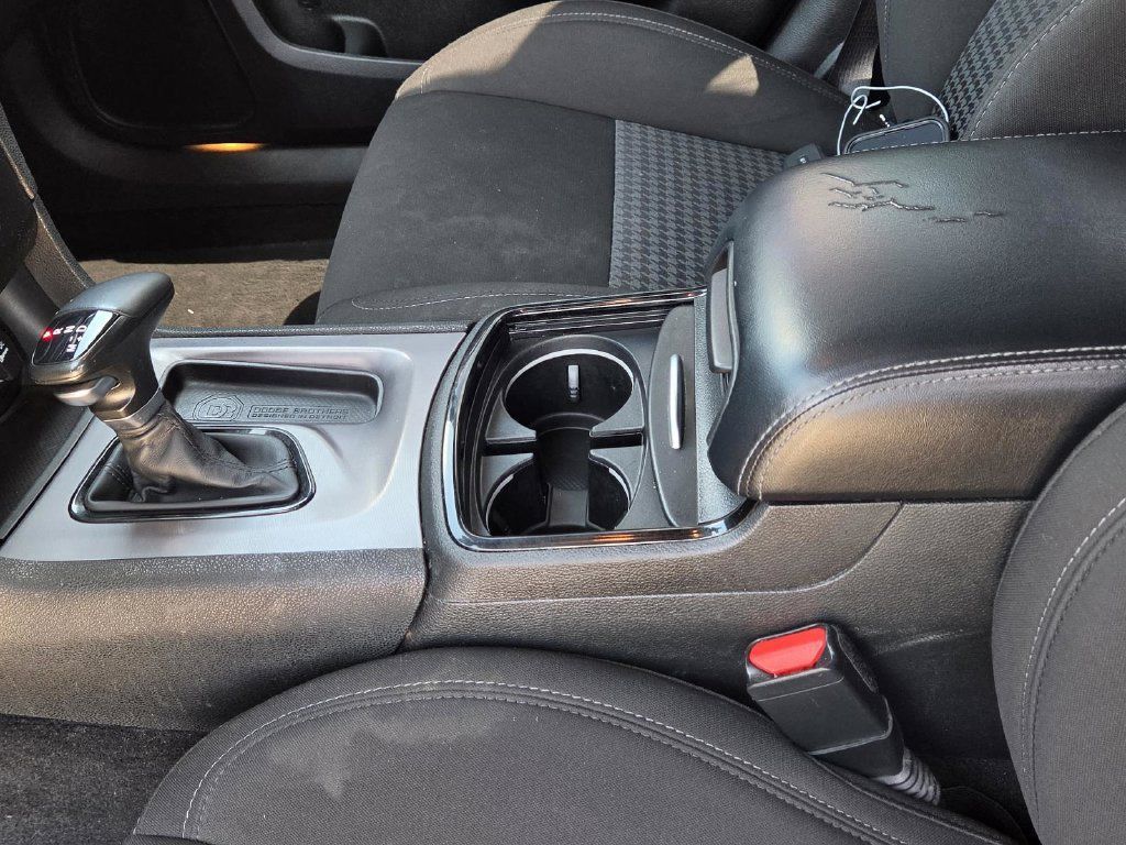 Used 2023 Dodge Charger R/T w/ Blacktop Package RWD image 32