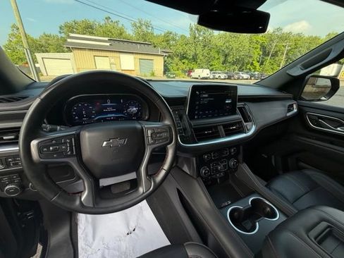 Used 2024 Chevrolet Suburban RST w/ Luxury Package AWD/4WD image 24