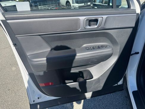 Used 2024 Hyundai Santa Fe SEL image 11