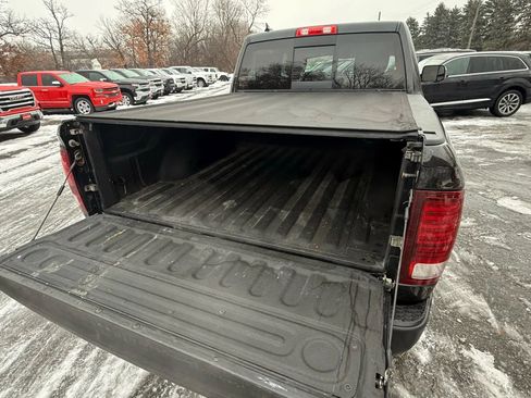 Used 2018 RAM 1500 Rebel w/ Luxury Group image 33