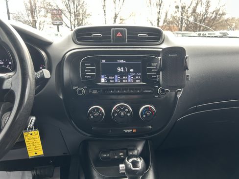 Used 2017 Kia Soul image 17