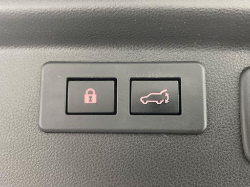Used 2020 Subaru Forester Limited w/ Popular Package #3 AWD/4WD image 32