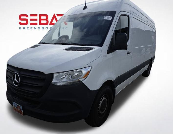 Used 2025 Mercedes-Benz Sprinter 2500 image 1