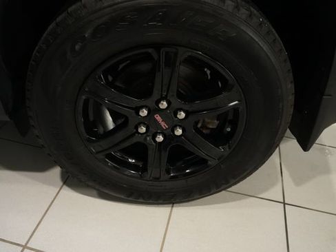 Used 2021 GMC Acadia AT4 w/ LPO, Floor Liner Package AWD/4WD image 11