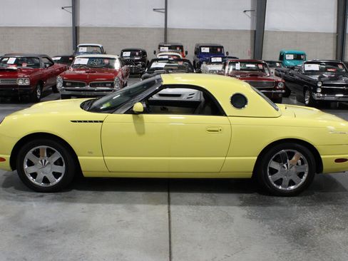 Used 2002 Ford Thunderbird RWD image 13
