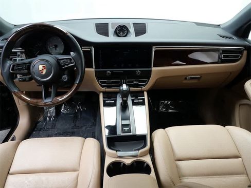 Used 2024 Porsche Macan S image 17