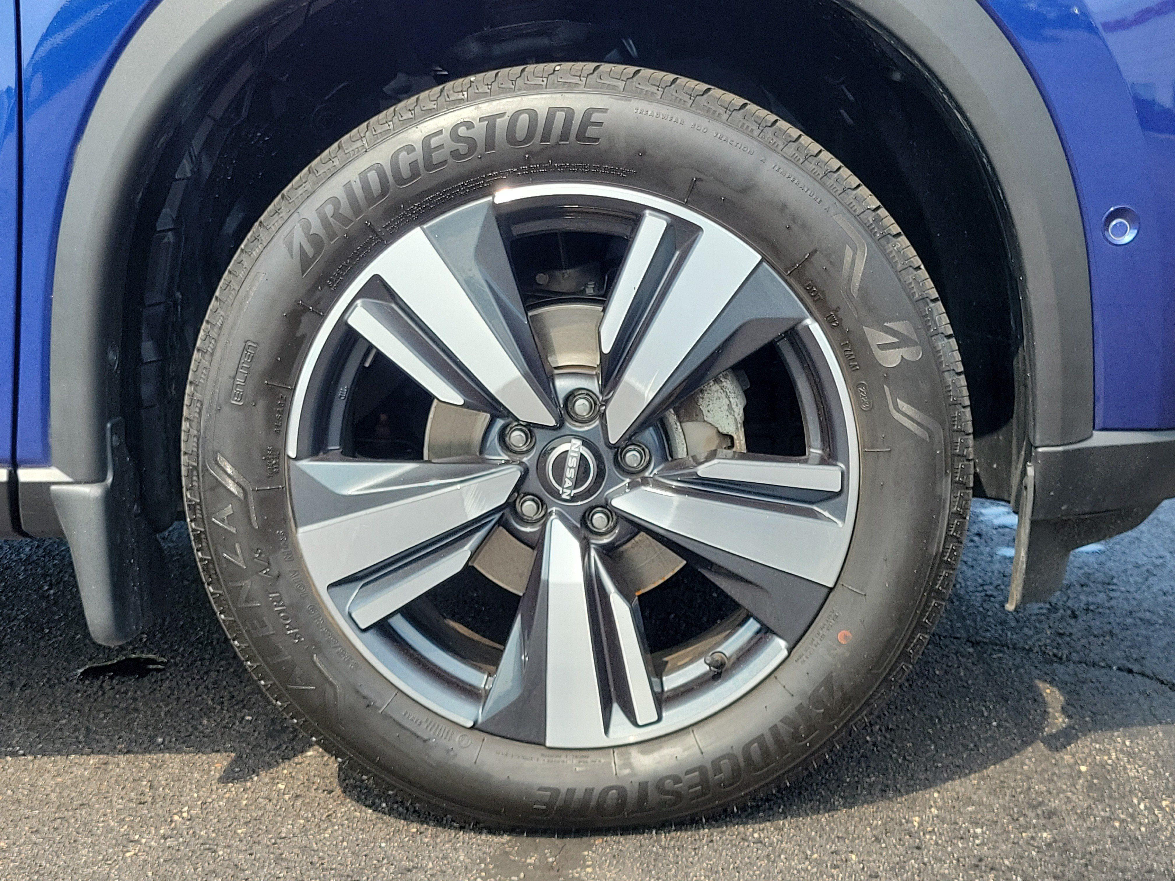 Certified 2023 Nissan Rogue SL w/ SL Premium Package AWD/4WD image 5
