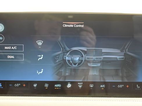 Used 2023 Lincoln Corsair Reserve w/ Equipment Group 201A AWD/4WD image 25