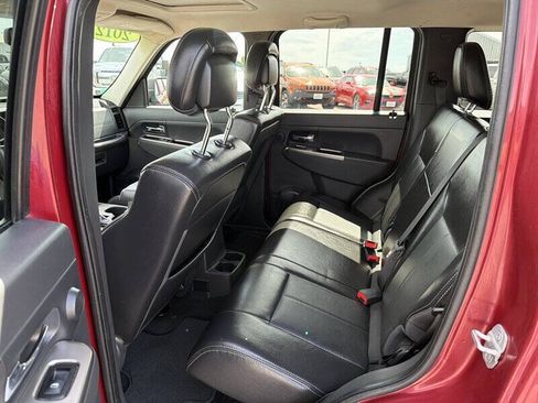 Used 2012 Jeep Liberty Limited Jet w/ Comfort/Convenience Group AWD/4WD image 14