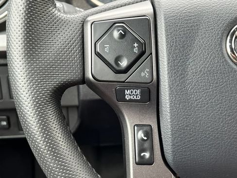 Used 2023 Toyota Tacoma TRD Off-Road w/ TRD Premium Off Road Package AWD/4WD image 31