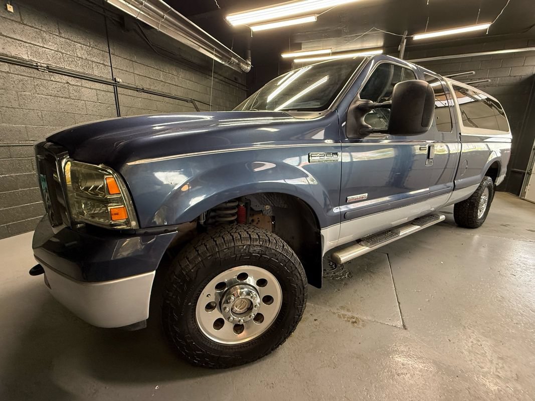 Used 2005 Ford F250 XLT AWD/4WD image 4